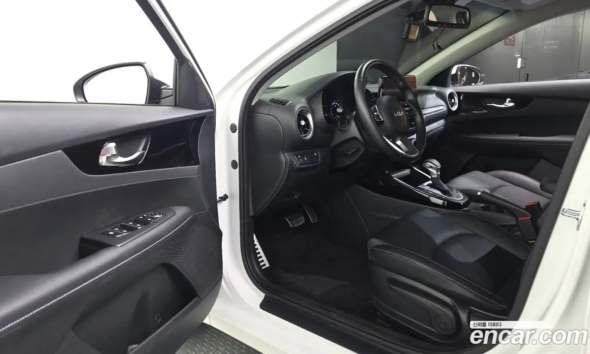 Kia K3 2023 1.6 автомат (гидро), фото 13 Kia K3 2023 1.6 автомат (гидро), фото 13