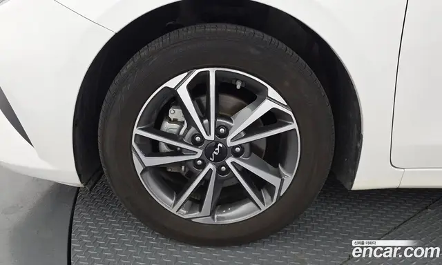 Kia K3 2023 1.6 автомат (гидро), миниатюра 5 Kia K3 2023 1.6 автомат (гидро), миниатюра 5