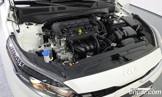 Kia K3 2023 1.6 автомат (гидро), миниатюра 6 Kia K3 2023 1.6 автомат (гидро), миниатюра 6