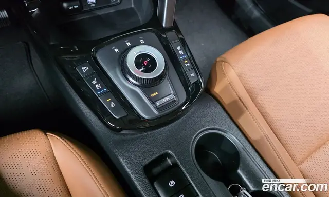 Kia Seltos 2023 1.6 автомат (гидро), миниатюра 9 Kia Seltos 2023 1.6 автомат (гидро), миниатюра 9