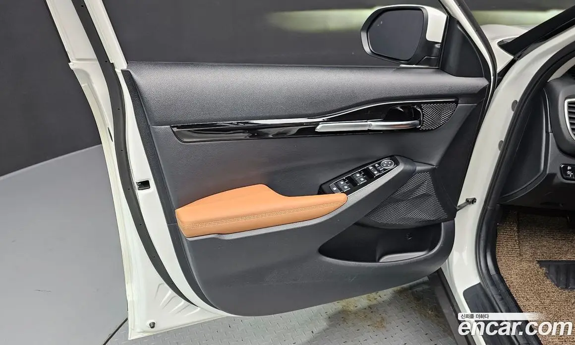 Kia Seltos 2025 1.6 автомат (гидро), фото 14 Kia Seltos 2025 1.6 автомат (гидро), фото 14