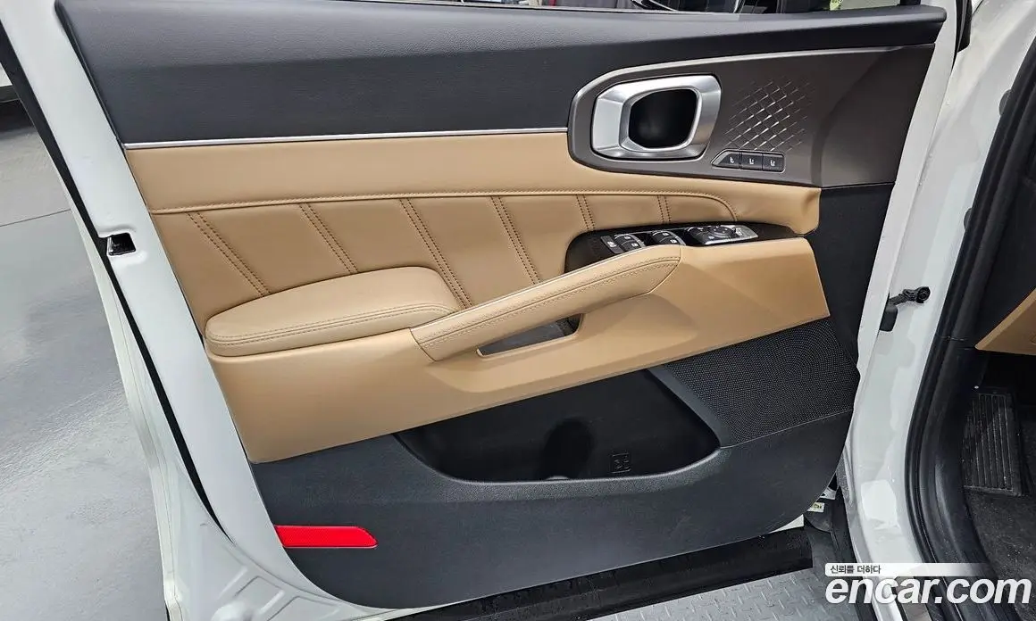 Kia Sorento 2024 1.6 автомат (гидро), фото 13 Kia Sorento 2024 1.6 автомат (гидро), фото 13