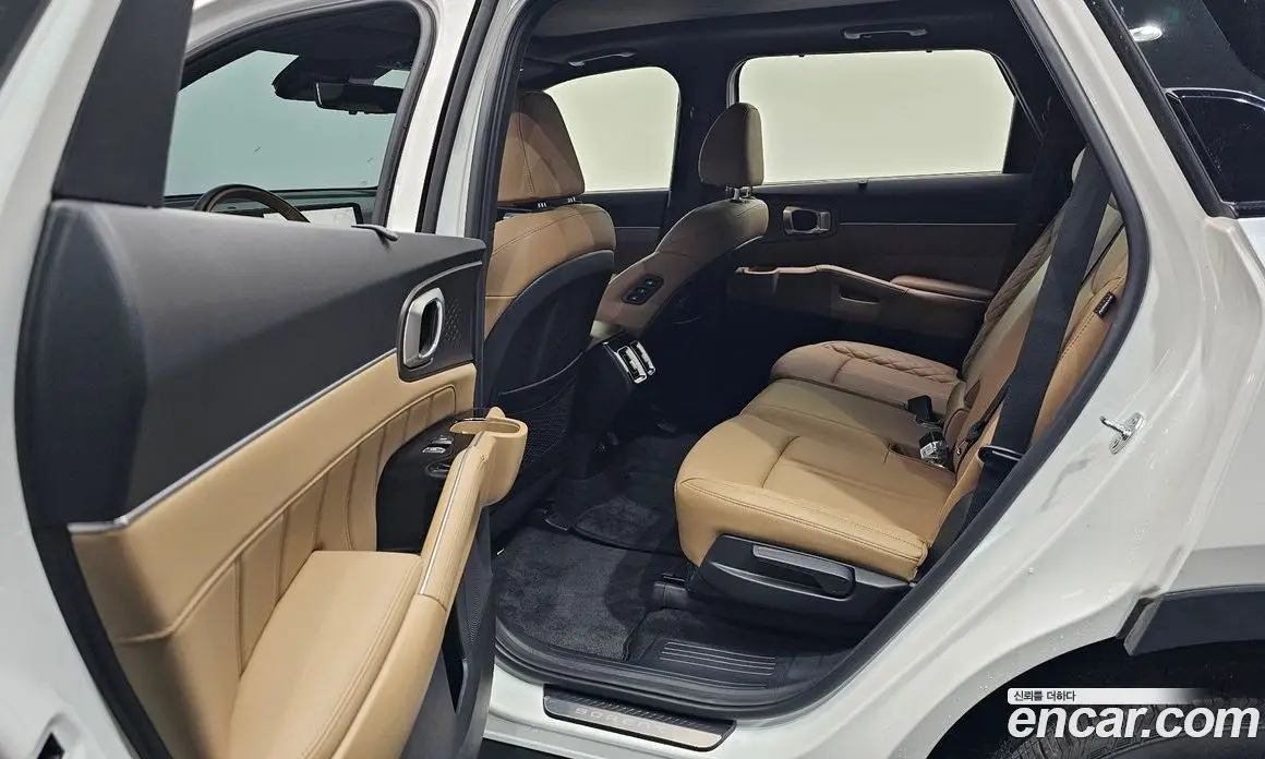 Kia Sorento 2024 1.6 автомат (гидро), фото 15 Kia Sorento 2024 1.6 автомат (гидро), фото 15
