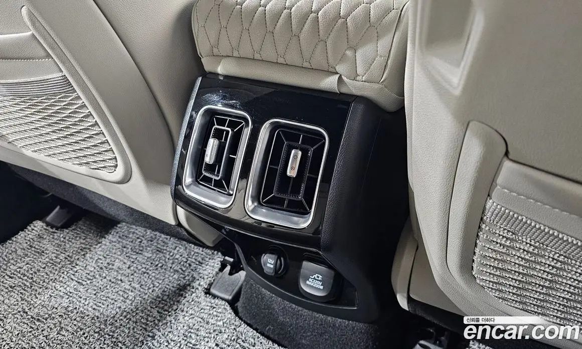 Kia Sorento 2024 1.6 автомат (гидро), фото 30
