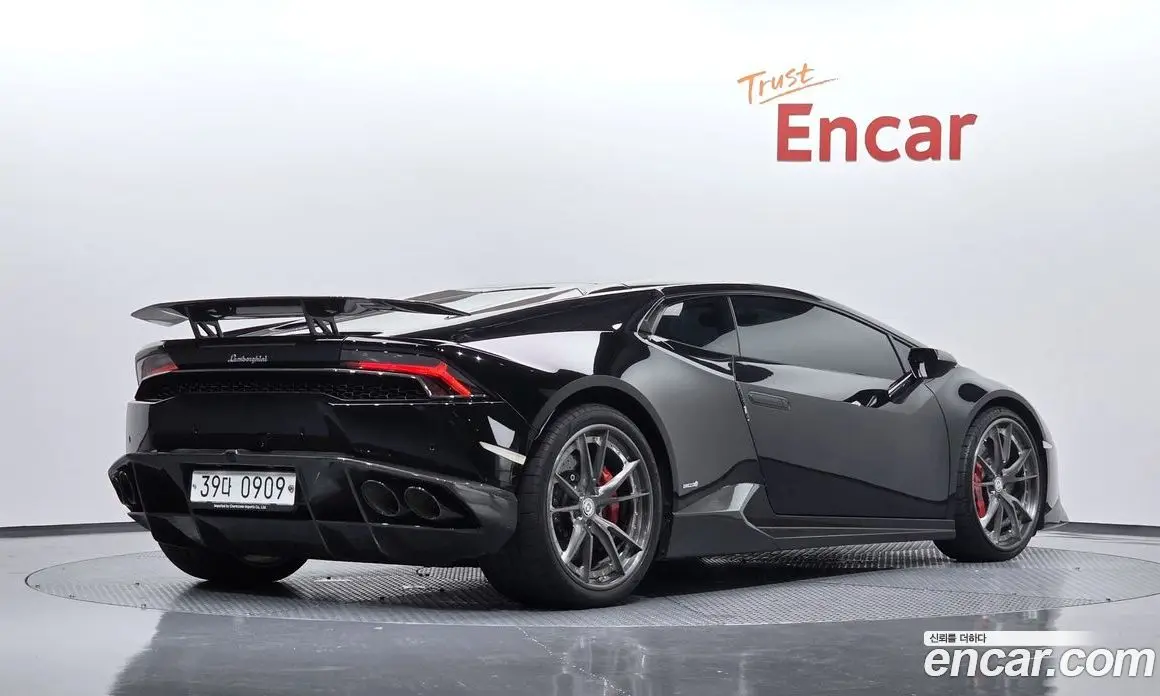 Lamborghini Huracan 2015 5.2 автомат (гидро), фото 2 Lamborghini Huracan 2015 5.2 автомат (гидро), фото 2