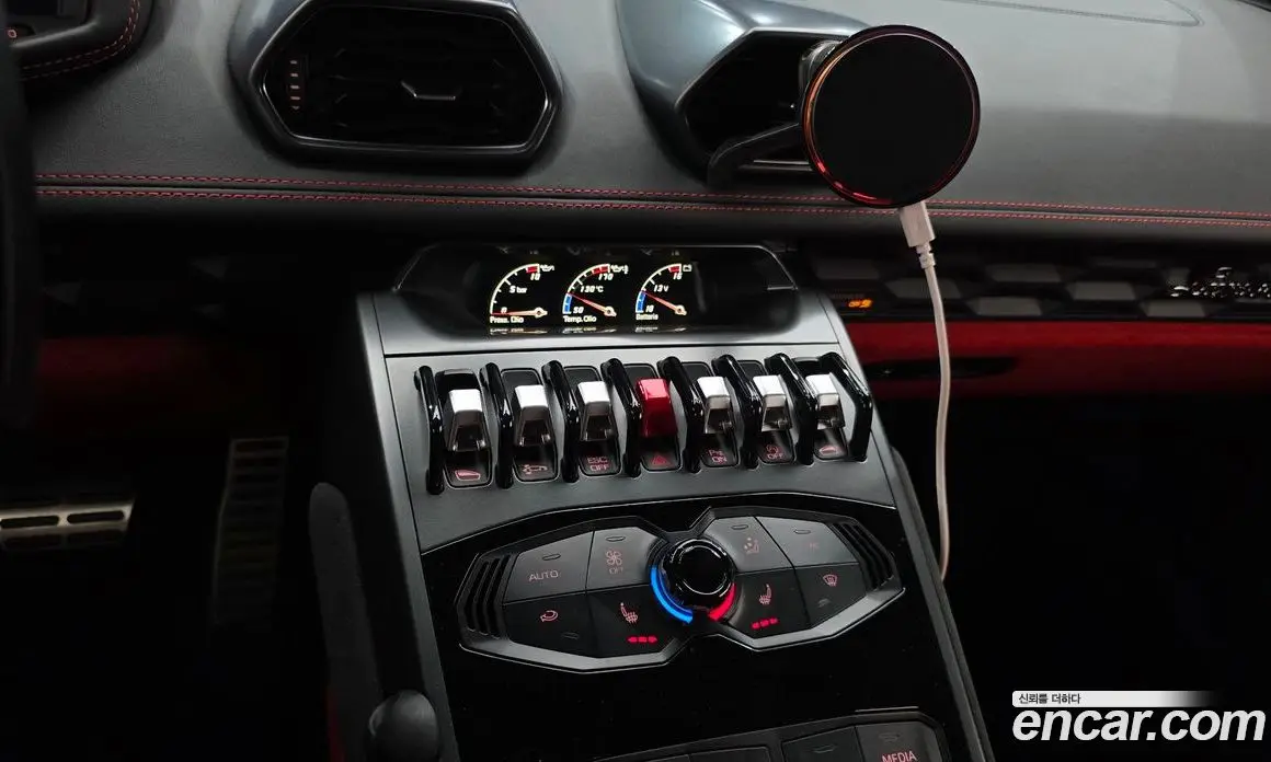 Lamborghini Huracan 2015 5.2 автомат (гидро), фото 12 Lamborghini Huracan 2015 5.2 автомат (гидро), фото 12