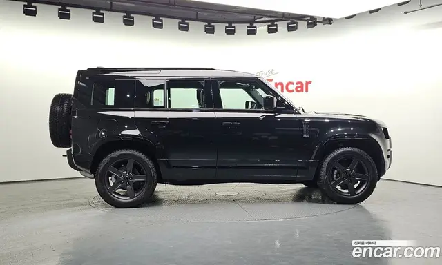 Land Rover Defender 2026 3.0 автомат (гидро), миниатюра 5 Land Rover Defender 2026 3.0 автомат (гидро), миниатюра 5