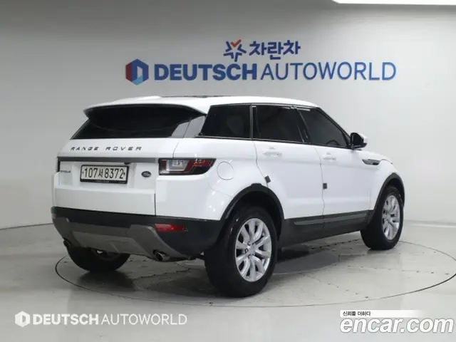 Land Rover Range Rover Evoque 2018 2.0 автомат (гидро), миниатюра 2 Land Rover Range Rover Evoque 2018 2.0 автомат (гидро), миниатюра 2