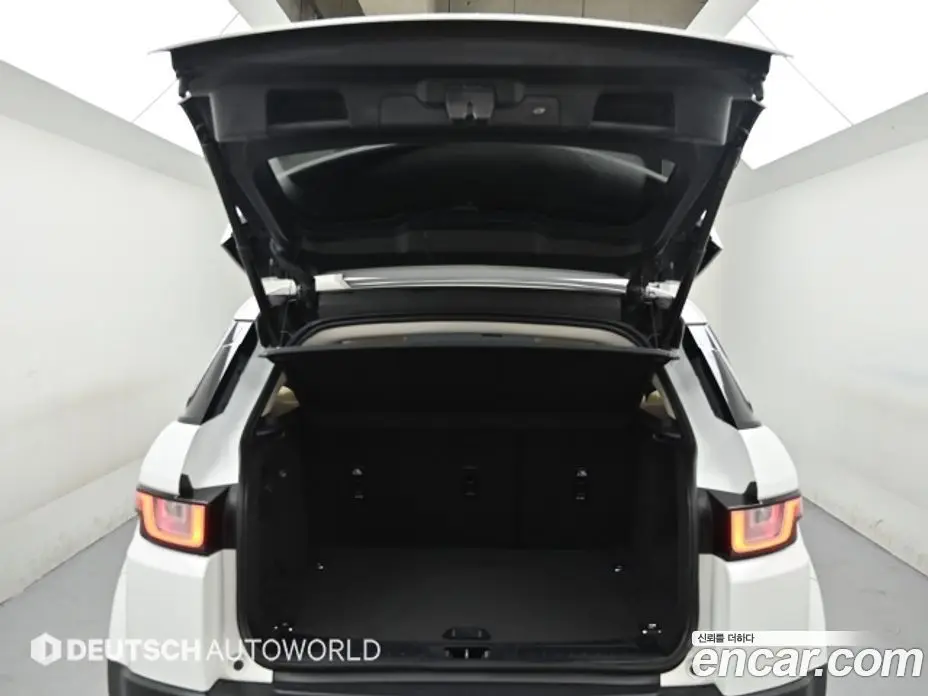 Land Rover Range Rover Evoque 2018 2.0 автомат (гидро), фото 19 Land Rover Range Rover Evoque 2018 2.0 автомат (гидро), фото 19