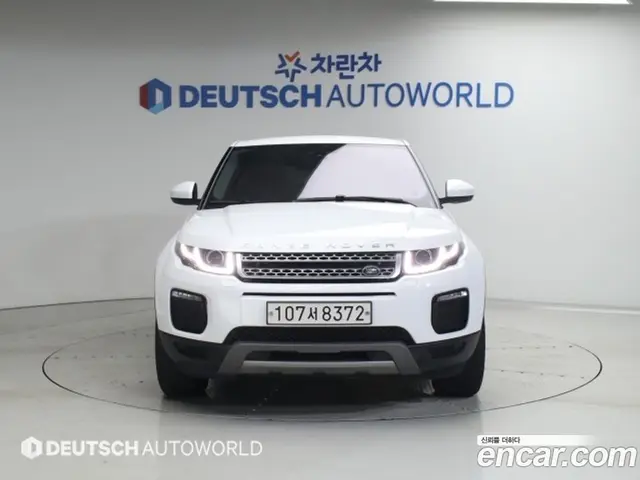 Land Rover Range Rover Evoque 2018 2.0 автомат (гидро), миниатюра 3 Land Rover Range Rover Evoque 2018 2.0 автомат (гидро), миниатюра 3