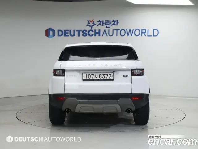 Land Rover Range Rover Evoque 2018 2.0 автомат (гидро), миниатюра 4 Land Rover Range Rover Evoque 2018 2.0 автомат (гидро), миниатюра 4