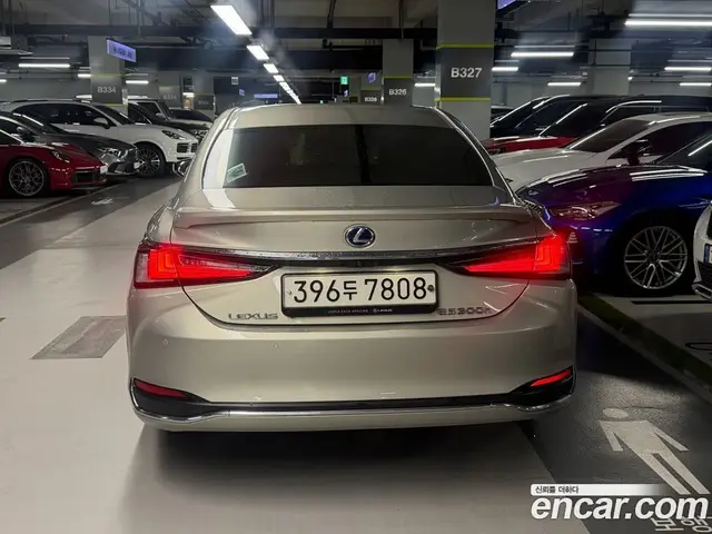 Lexus ES 2021 2.5 автомат (гидро), миниатюра 3 Lexus ES 2021 2.5 автомат (гидро), миниатюра 3