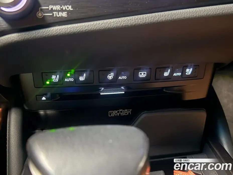 Lexus ES 2021 2.5 автомат (гидро), фото 6 Lexus ES 2021 2.5 автомат (гидро), фото 6