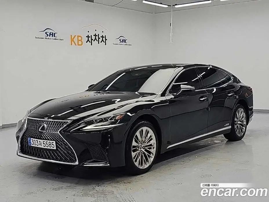Lexus LS 2018 3.5 автомат (гидро), фото 1 Lexus LS 2018 3.5 автомат (гидро), фото 1