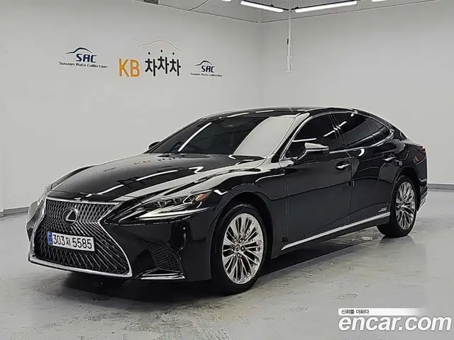 Lexus LS, 2018, 141 675 км Lexus LS, 2018, 141 675 км