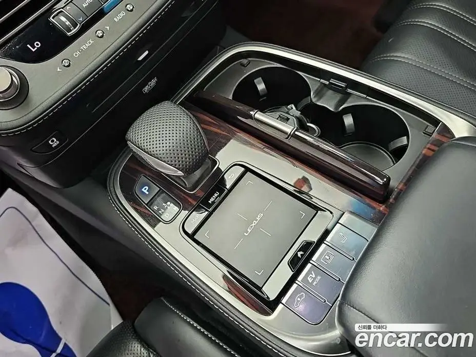 Lexus LS 2018 3.5 автомат (гидро), фото 12 Lexus LS 2018 3.5 автомат (гидро), фото 12
