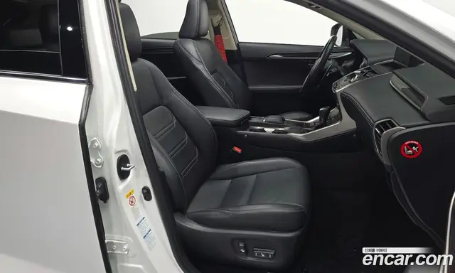 Lexus NX 2019 2.5 автомат (гидро), миниатюра 12