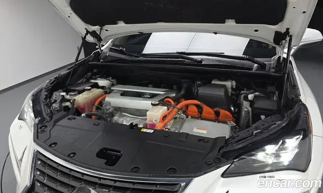 Lexus NX 2019 2.5 автомат (гидро), миниатюра 6 Lexus NX 2019 2.5 автомат (гидро), миниатюра 6