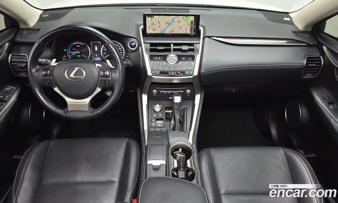 Lexus NX 2019 2.5 автомат (гидро), фото 7 Lexus NX 2019 2.5 автомат (гидро), фото 7