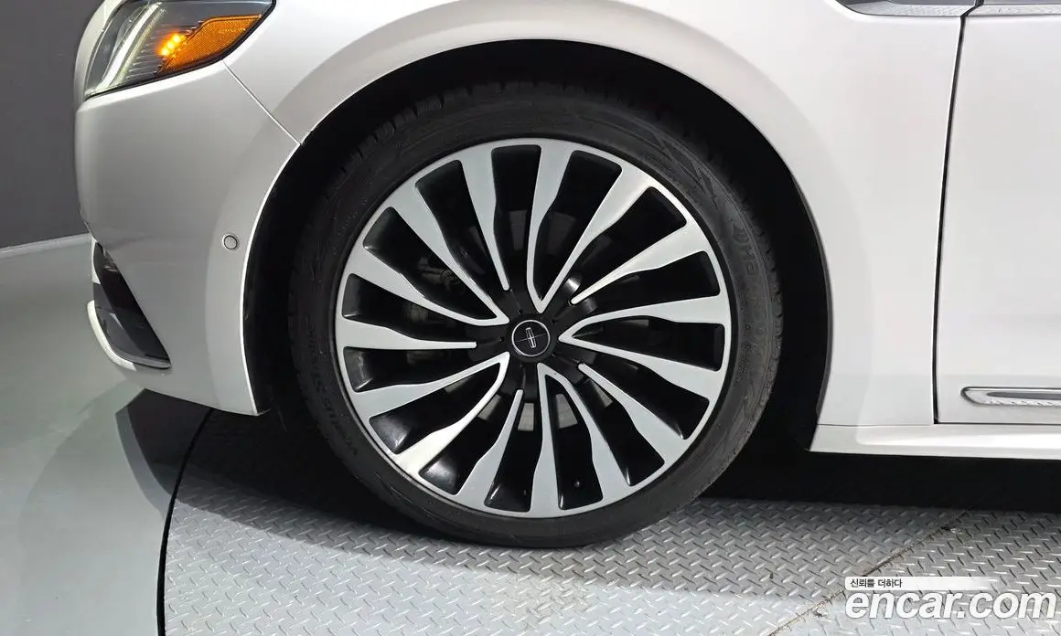 Lincoln Continental 2017 3.0 автомат (гидро), фото 5 Lincoln Continental 2017 3.0 автомат (гидро), фото 5