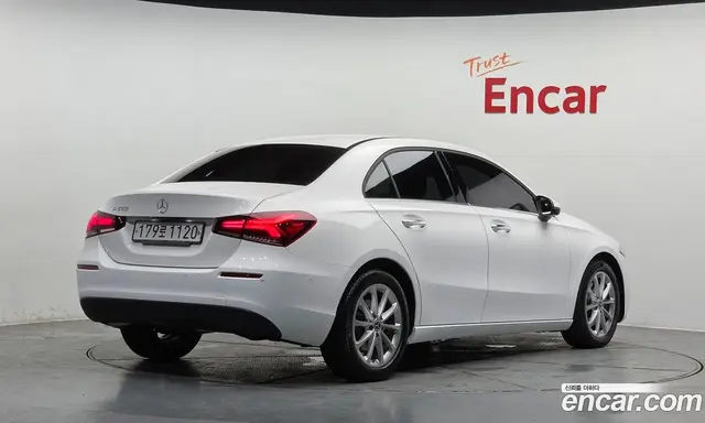 Mercedes-Benz A-Class 2020 2.0 автомат (гидро), миниатюра 2 Mercedes-Benz A-Class 2020 2.0 автомат (гидро), миниатюра 2