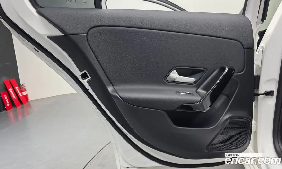 Mercedes-Benz A-Class 2020 2.0 автомат (гидро), фото 15 Mercedes-Benz A-Class 2020 2.0 автомат (гидро), фото 15