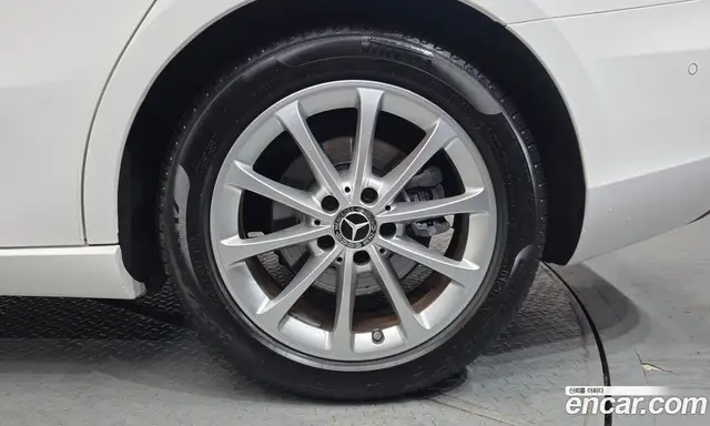 Mercedes-Benz A-Class 2020 2.0 автомат (гидро), миниатюра 7 Mercedes-Benz A-Class 2020 2.0 автомат (гидро), миниатюра 7