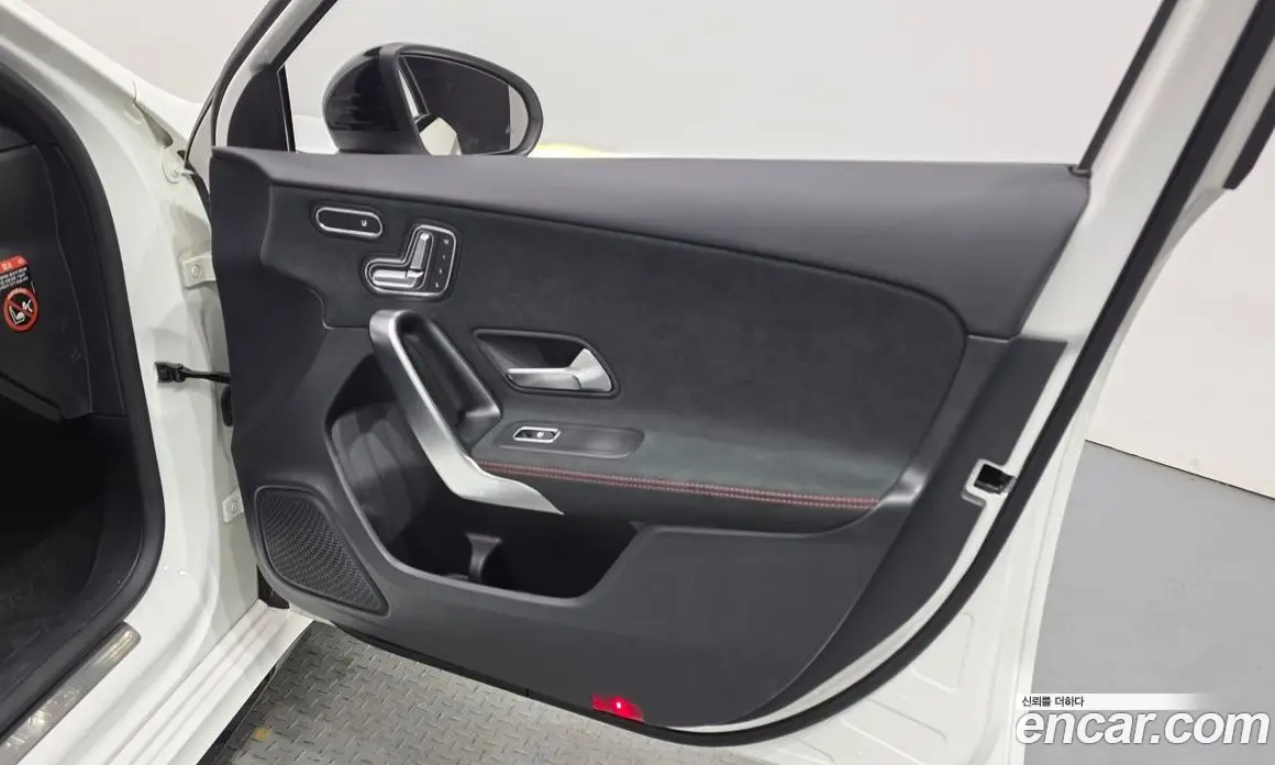 Mercedes-Benz A-Class 2022 2.0 автомат (гидро), фото 14 Mercedes-Benz A-Class 2022 2.0 автомат (гидро), фото 14