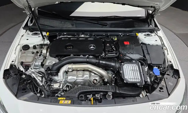 Mercedes-Benz A-Class 2023 2.0 автомат (гидро), миниатюра 6 Mercedes-Benz A-Class 2023 2.0 автомат (гидро), миниатюра 6
