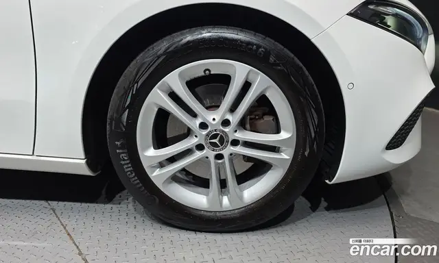 Mercedes-Benz A-Class 2023 2.0 автомат (гидро), миниатюра 7 Mercedes-Benz A-Class 2023 2.0 автомат (гидро), миниатюра 7