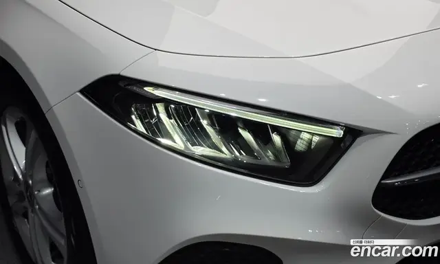 Mercedes-Benz A-Class 2023 2.0 автомат (гидро), миниатюра 8 Mercedes-Benz A-Class 2023 2.0 автомат (гидро), миниатюра 8