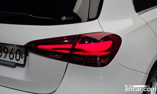 Mercedes-Benz A-Class 2023 2.0 автомат (гидро), миниатюра 9 Mercedes-Benz A-Class 2023 2.0 автомат (гидро), миниатюра 9