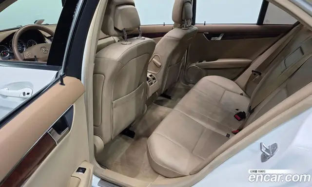 Mercedes-Benz C-Class 2008 3.0 автомат (гидро), миниатюра 12
