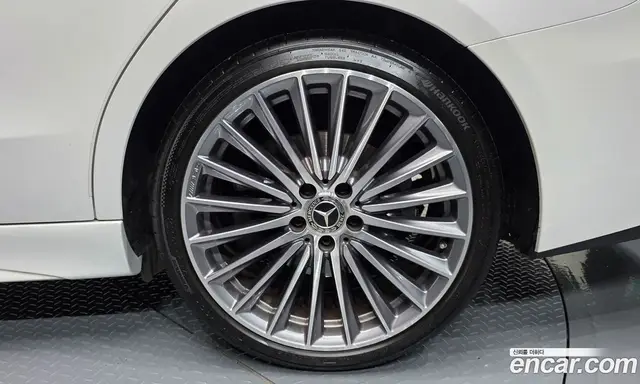 Mercedes-Benz C-Class 2023 2.0 автомат (гидро), миниатюра 7 Mercedes-Benz C-Class 2023 2.0 автомат (гидро), миниатюра 7