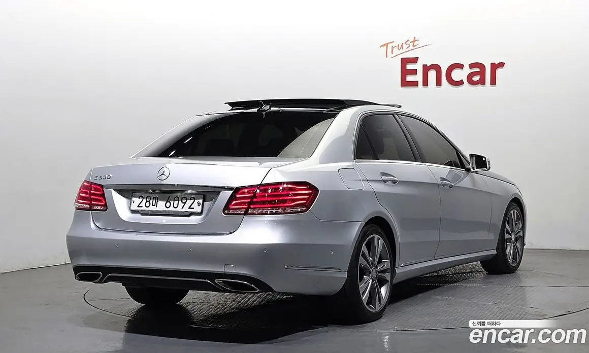 Mercedes-Benz E-Class 2013 3.5 автомат (гидро), фото 2 Mercedes-Benz E-Class 2013 3.5 автомат (гидро), фото 2