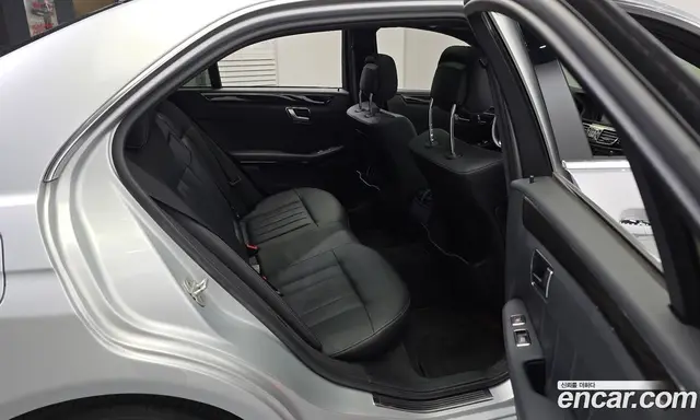 Mercedes-Benz E-Class 2013 3.5 автомат (гидро), миниатюра 11 Mercedes-Benz E-Class 2013 3.5 автомат (гидро), миниатюра 11