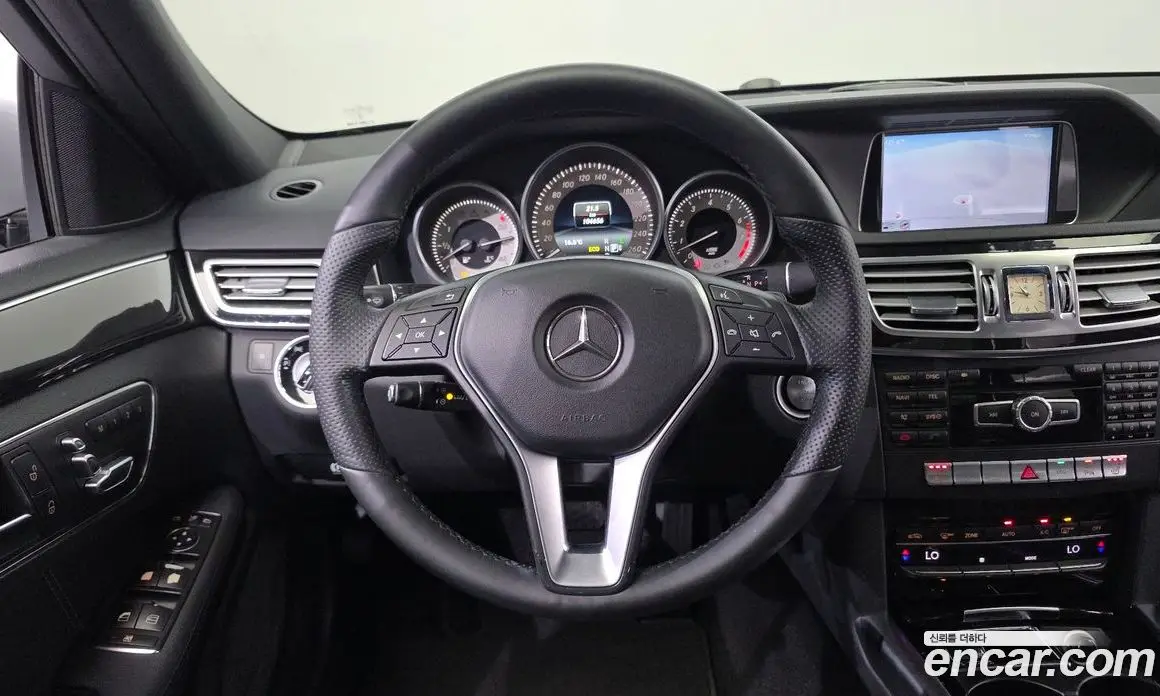 Mercedes-Benz E-Class 2013 3.5 автомат (гидро), фото 14 Mercedes-Benz E-Class 2013 3.5 автомат (гидро), фото 14