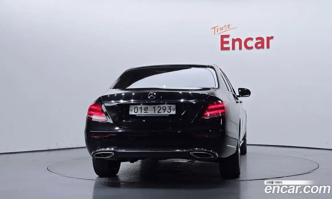 Mercedes-Benz E-Class 2017 2.0 автомат (гидро), фото 4 Mercedes-Benz E-Class 2017 2.0 автомат (гидро), фото 4