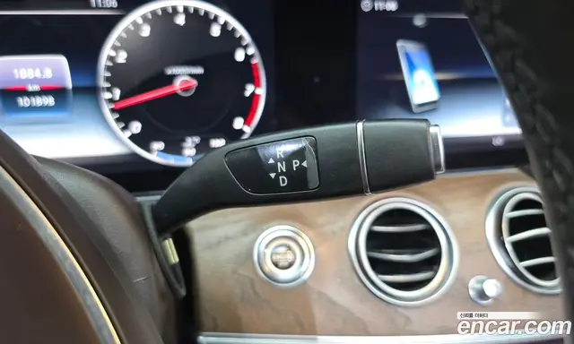 Mercedes-Benz E-Class 2017 2.0 автомат (гидро), миниатюра 9 Mercedes-Benz E-Class 2017 2.0 автомат (гидро), миниатюра 9