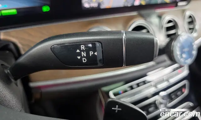 Mercedes-Benz E-Class 2019 2.0 автомат (гидро), миниатюра 12