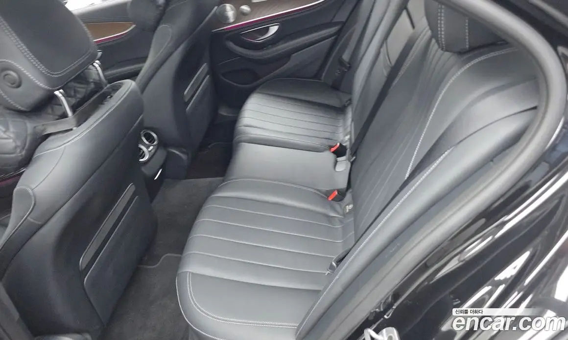 Mercedes-Benz E-Class 2019 2.0 автомат (гидро), фото 16 Mercedes-Benz E-Class 2019 2.0 автомат (гидро), фото 16