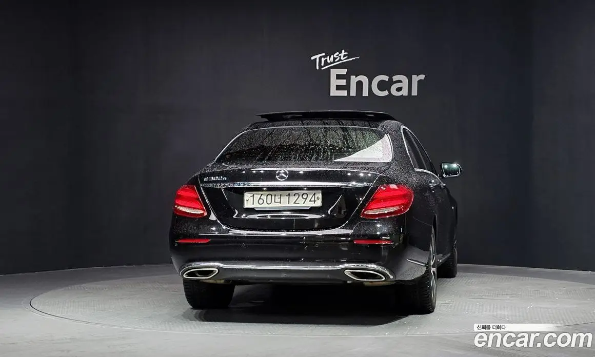 Mercedes-Benz E-Class 2019 2.0 автомат (гидро), фото 4 Mercedes-Benz E-Class 2019 2.0 автомат (гидро), фото 4