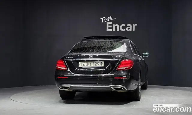 Mercedes-Benz E-Class 2019 2.0 автомат (гидро), миниатюра 4 Mercedes-Benz E-Class 2019 2.0 автомат (гидро), миниатюра 4