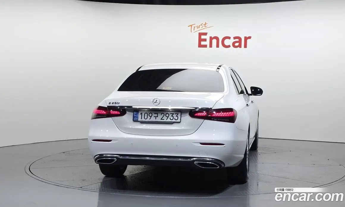 Mercedes-Benz E-Class 2022 2.0 автомат (гидро), фото 4 Mercedes-Benz E-Class 2022 2.0 автомат (гидро), фото 4