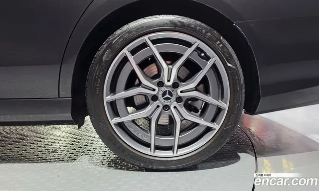 Mercedes-Benz E-Class 2022 1.9 автомат (гидро), миниатюра 7 Mercedes-Benz E-Class 2022 1.9 автомат (гидро), миниатюра 7