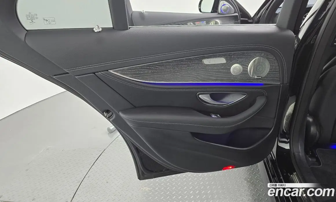 Mercedes-Benz E-Class 2022 2.0 автомат (гидро), фото 15 Mercedes-Benz E-Class 2022 2.0 автомат (гидро), фото 15
