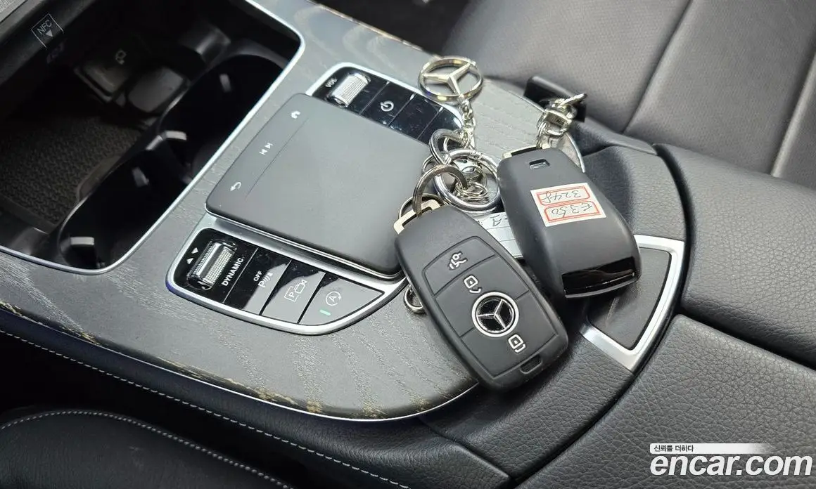 Mercedes-Benz E-Class 2022 2.0 автомат (гидро), фото 25 Mercedes-Benz E-Class 2022 2.0 автомат (гидро), фото 25