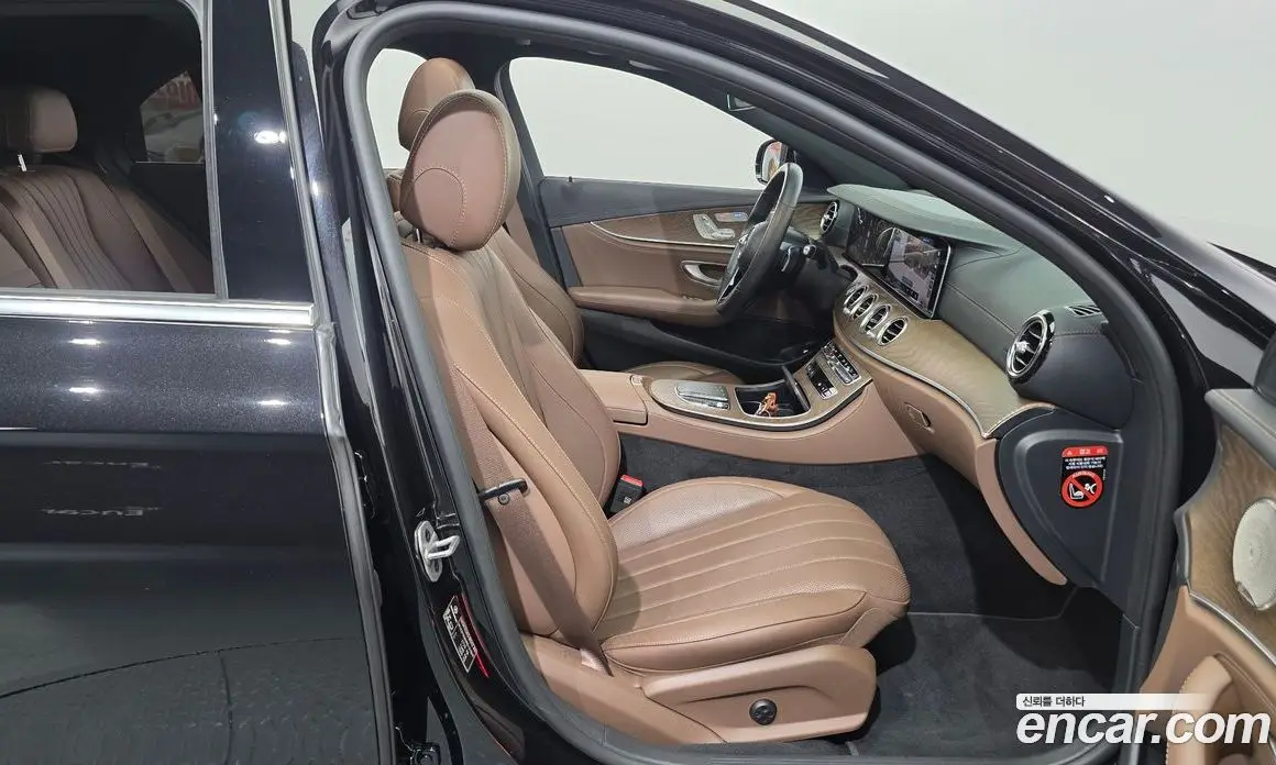 Mercedes-Benz E-Class 2023 2.0 автомат (гидро), фото 17 Mercedes-Benz E-Class 2023 2.0 автомат (гидро), фото 17