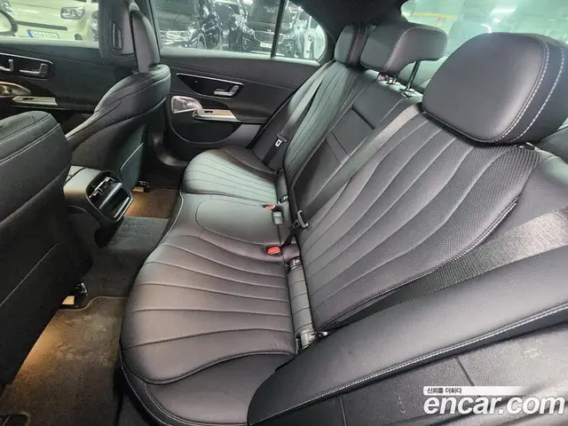 Mercedes-Benz E-Class 2025 2.0 автомат (гидро), миниатюра 10