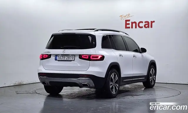 Mercedes-Benz GLB-Class 2022 1.9 автомат (гидро), миниатюра 2